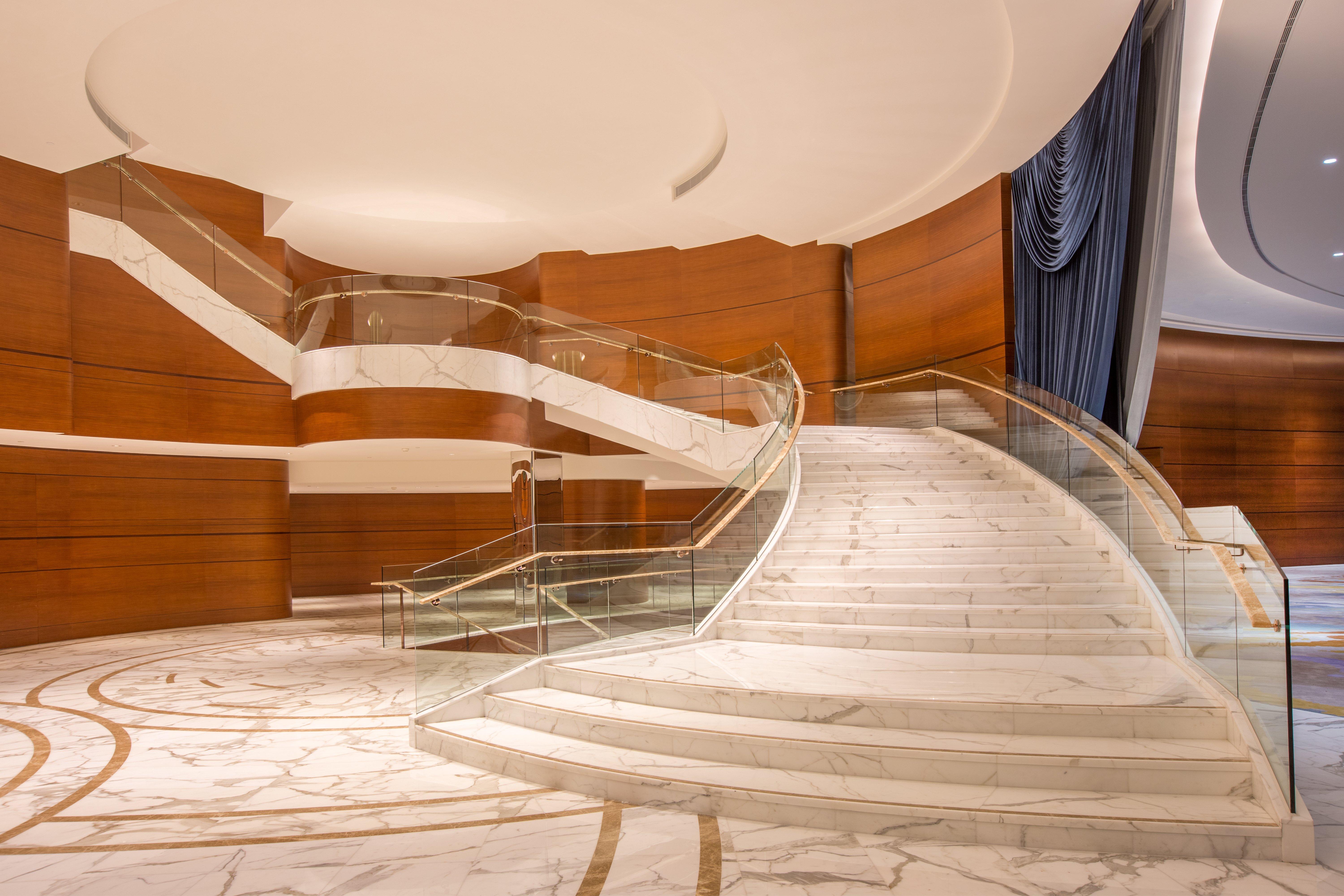 Hotel Crowne Plaza Macau By Ihg Exterior foto The staircase of the main hall
